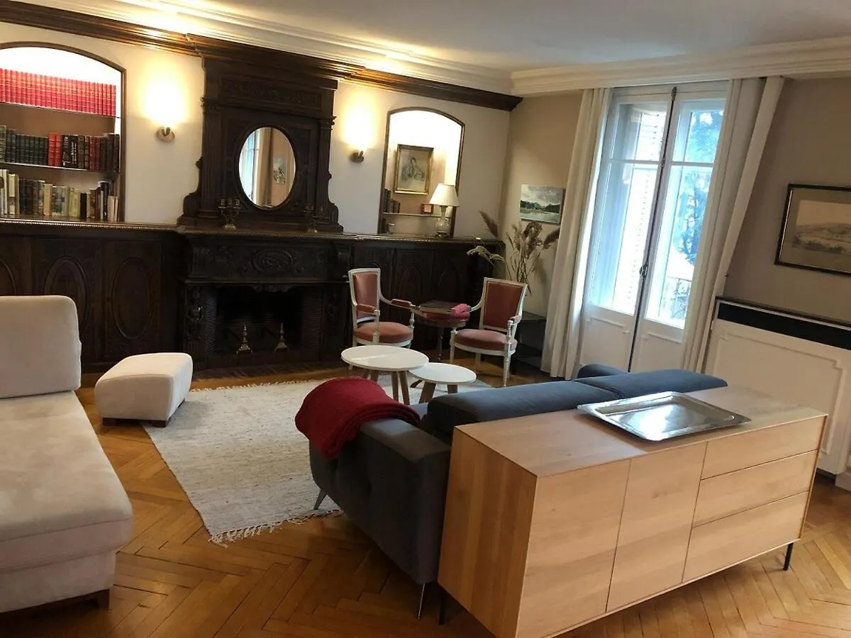 Appartement T4 121 M2 Georges 1Er Centre-Ville 3 Chambres  Aix-les-Bains