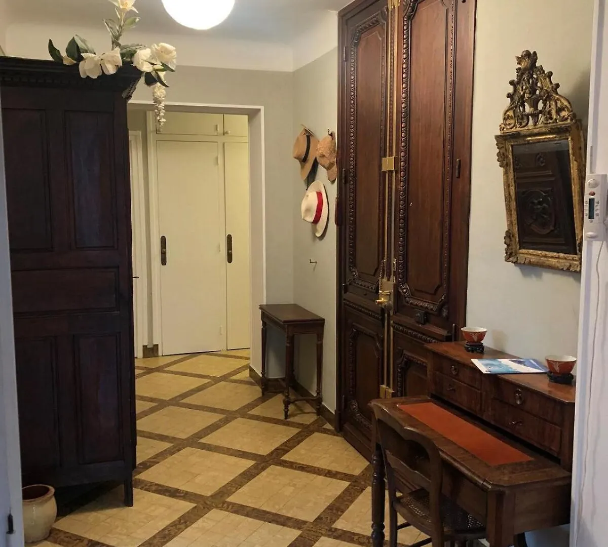 Appartement T4 121 M2 Georges 1Er Centre-Ville 3 Chambres 0*, Aix-les-Bains France